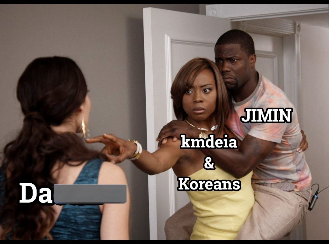 JiminLatinoFB's tweet image. Corea 🇰🇷 dijo: Acá solo tenemos un hijo y si su empresa no lo defiende, nosotros lo haremos. Les tomo menos de 24 horas desenmascarar a los estafadores.

Jimin siempre será amado en su país y seguirá siendo el ídol, número uno para ellos y no importa, cuánto te esfuerces en…