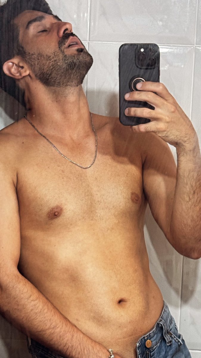 m6879601's tweet photo. Juguemos????!

😈🍆💦.

https://t.co/ix1oWLslK8 https://t.co/S8znmEYfId