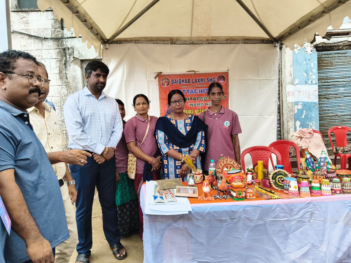 ପୁରୀ ସ୍ବାୟତ ଶାସନ ଦିବସ ର ଅବ୍ୟବହିତ ପୂର୍ବରୁ ଆଜି ପୂର୍ବାହ୍ନରେ ଆୟୋଜିତ ହୋଇଥିଲା ପଥୋତ୍ସବ।ଜିଲ୍ଲାପାଳ ଓ ଅନ୍ୟାନ୍ୟ ବରିଷ୍ଠ ଅଧିକାରୀ ମାନେ ଉପସ୍ଥିତ ରହି ଉତ୍ସାହିତ କରିଥିଲେ କଳାକାର ମାନଙ୍କୁ।ହଜାର ହଜାର ଦର୍ଶକ ମନଭରି ଉପଭୋଗ କଲେ ବିବିଧ କାର୍ଯ୍ୟକ୍ରମ।