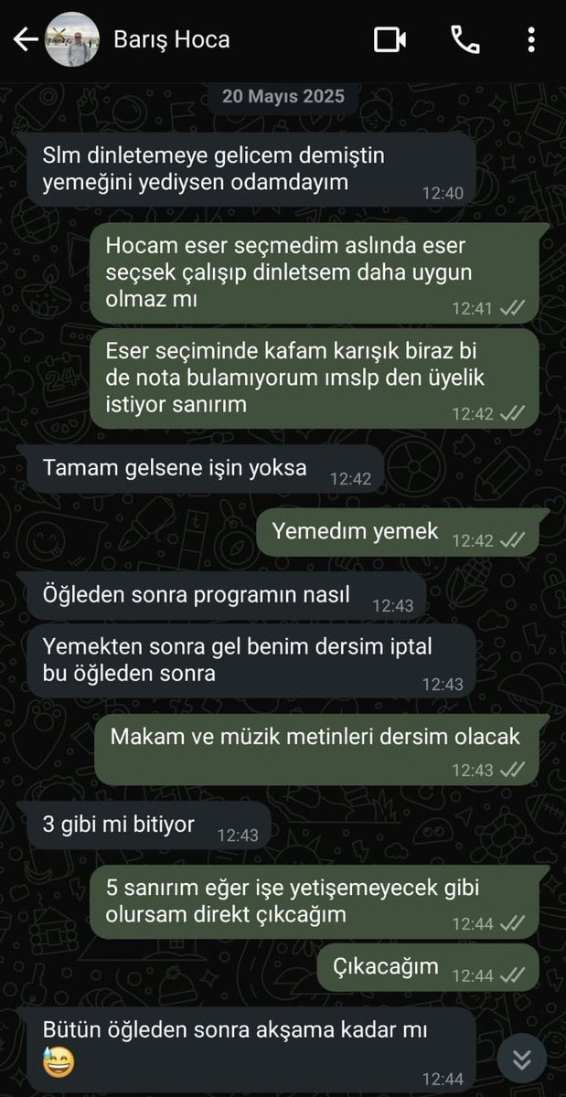 ankara muzik ve guzel sanatlar universitesi prof. dr. baris erdal kendinden utanmalisin 
birden fazla ogrenci bu hocanin defalarca kez rahatsiz edici yaklasimlari ve tacizi ile karsi karsiya kalmis durumda