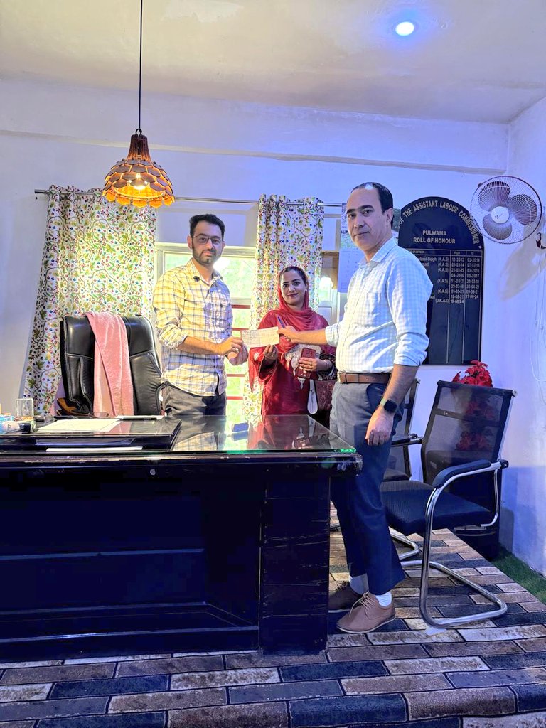 Assistant Labour Commissioner Pulwama tweet media
