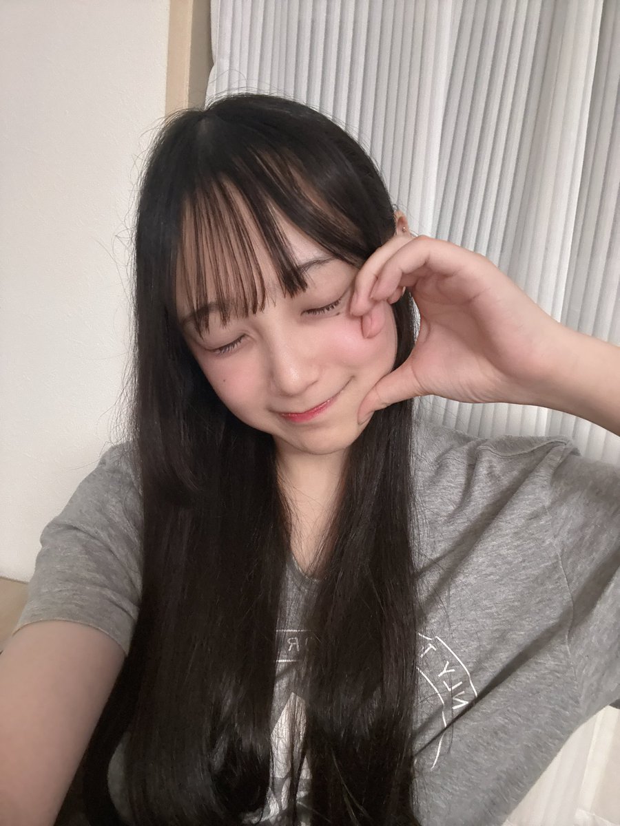 nkm_aym's tweet photo. 今日からミスコン4次審査はじまってまーす！！

Web投票数も重要なので
みんな協力おねがいします🥹

1時間に1回！！！
ボタン押すだけで投票できるよー！▽
https://t.co/rCNeRktU3V https://t.co/EkHw5LJuTa