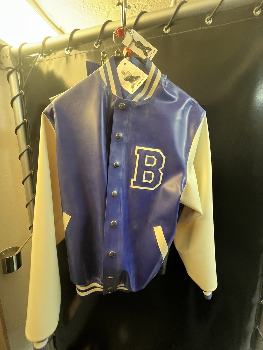 Fell in love with this jacket at <a href="/BlackstyleLatex/">BLACKSTYLE</a> today!
One day it will be mine!!
Anyone got a spare €425 lying around?