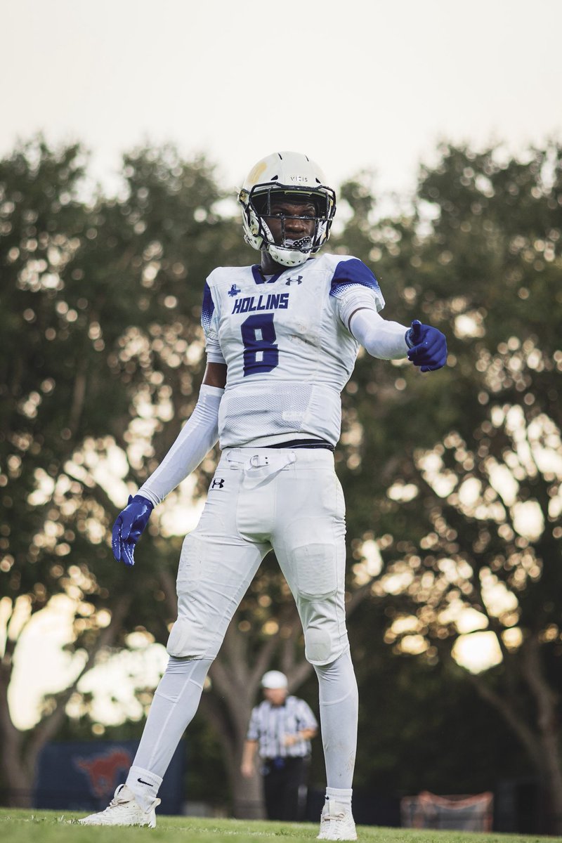 Kwamaine Powell c/o 2026 WR / DE
The best WR in Pinellas County opened the season with a statement game. 

5 catches / 194 yds / 2 TDs / 2pt conv / 1 tackle / 1 FF

<a href="/kpeezy7maine/">Kwamaine powell</a> 

hudl.com/v/2SWaxJ