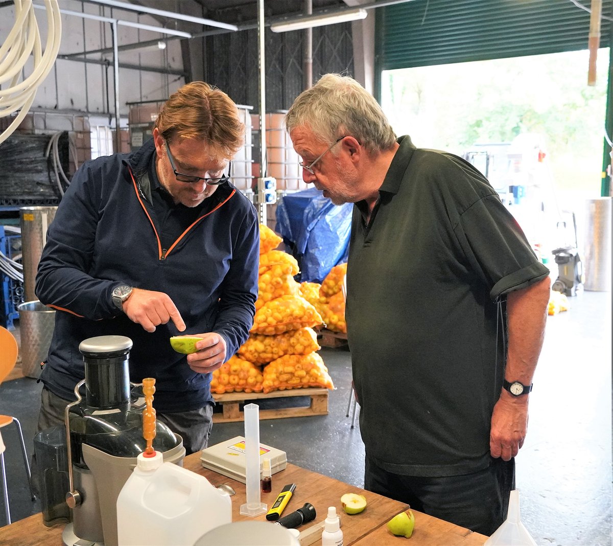 Seymac Distribution (@seymac_d) on Twitter photo Fancy making your own Cider or Gin, <a href="/FoweyValley/">Fowey Valley</a> offer both experiences from their business in Lostwithel. We also have 1 hour guided tours of the cidery and distillery with tastings. The shop is open 10am to 4pm weekdays. See website for more information. mailchi.mp/seymacdistribu… Fancy making your own Cider or Gin, <a href="/FoweyValley/">Fowey Valley</a> offer both experiences from their business in Lostwithel. We also have 1 hour guided tours of the cidery and distillery with tastings. The shop is open 10am to 4pm weekdays. See website for more information. mailchi.mp/seymacdistribu…