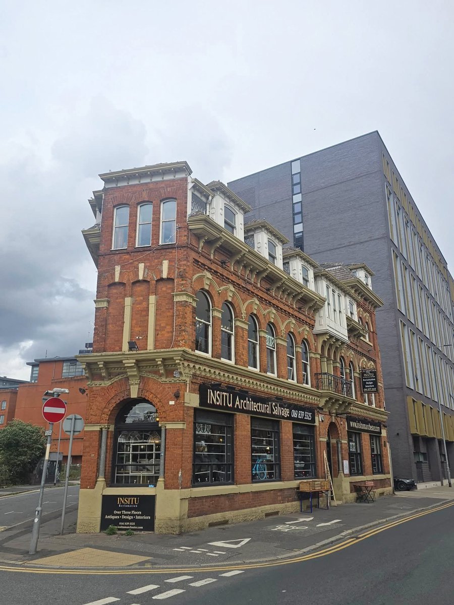 I first started shopping with In Situ about a quarter century ago, and I can't believe that I hadn't popped in for so long. It's grown into its iconic Castlefield site, occupying a warren of interconnected rooms across three stories.