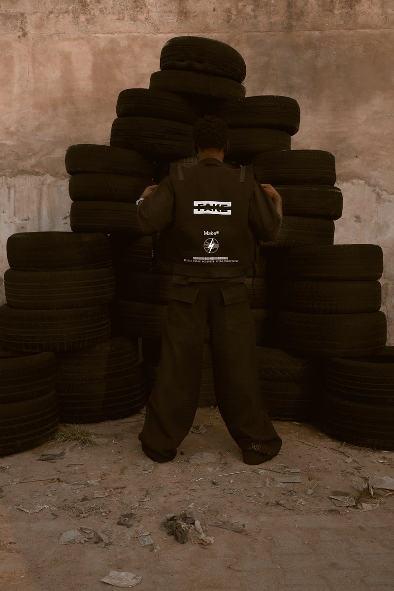 falseactivity's tweet image. 2025 MOLLYWOOD CAMPAIGN || FALSE ACTIVITY X MAKE®️. 
Online store : 29/08 
©2025 False.Activity.kills.Everything

photography  @Yanga_Visuals 
art direction @magapls_ @_ogunsii
styling  @MAGApls @leinadsarchive
makeup  #bellewithjess
hair  #the_arrowbow
talent: @_mbbszn