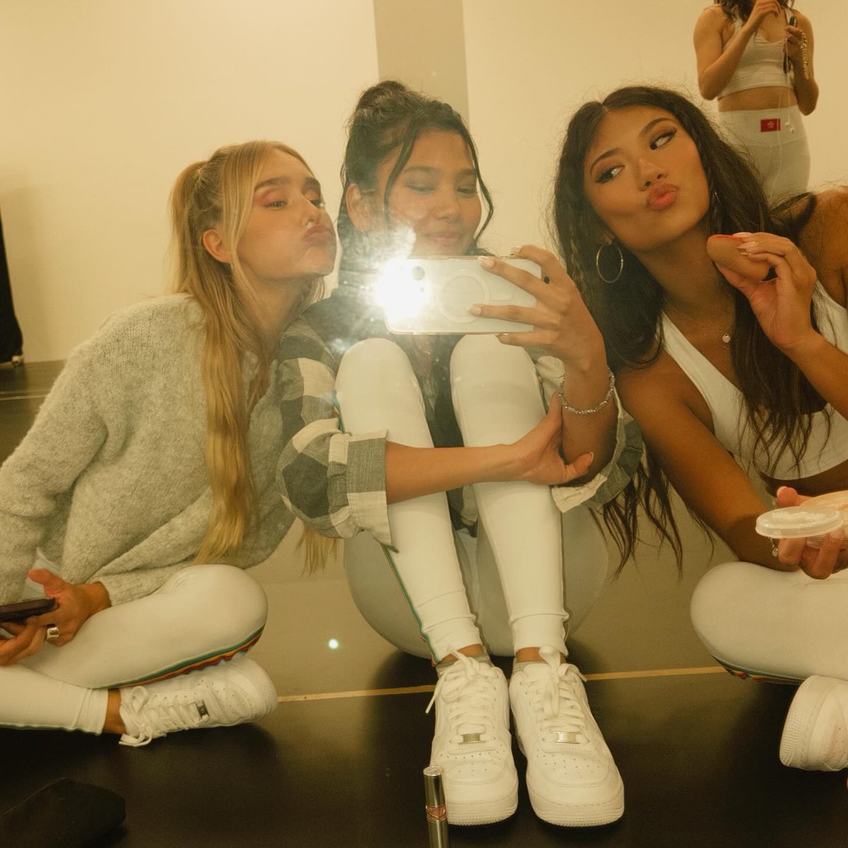 rachelmbra's tweet image. Rachel compartilhou alguns registros de sua primeira performance e estamos tão orgulhosos por aqui! 🥹🤎✨

Rachel Manurung | Instagram feed