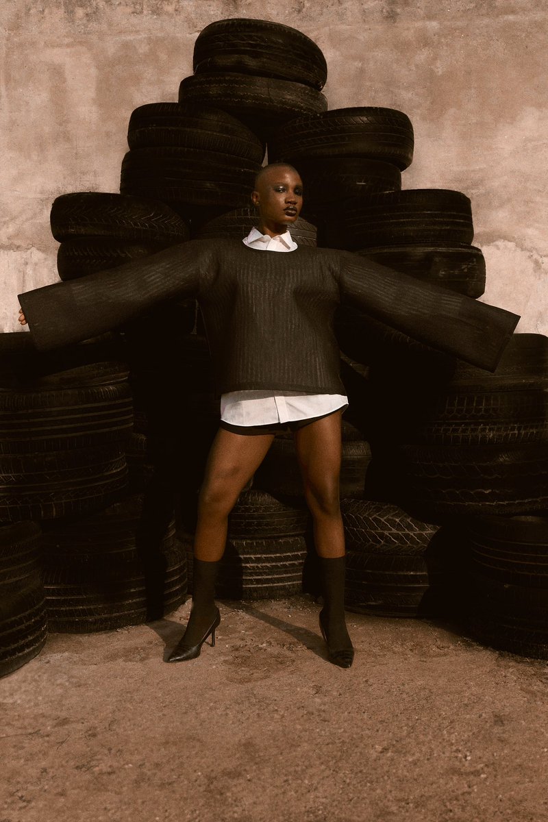 falseactivity's tweet image. 2025 MOLLYWOOD CAMPAIGN || FALSE ACTIVITY X MAKE®️. 
Online store : 29/08 
©2025 False.Activity.kills.Everything

photography  @yanga_visuals
art direction @magapls_ @_ogunsii
styling  @MAGApls @leinadsarchive
makeup  @bellewithjess
hair  @the_arrowbow
talent: @GZAFRICANQUEEN