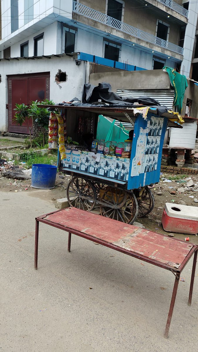 narang449's tweet photo. Illegal encroachment on road and also its run by a small child which is not good at all
Please get it removed - back side of A57 sector 136

@noida_authority @dmgbnagar @PankajSinghBJP @noidapolice @sector136noida https://t.co/ZCFg1UPYP0