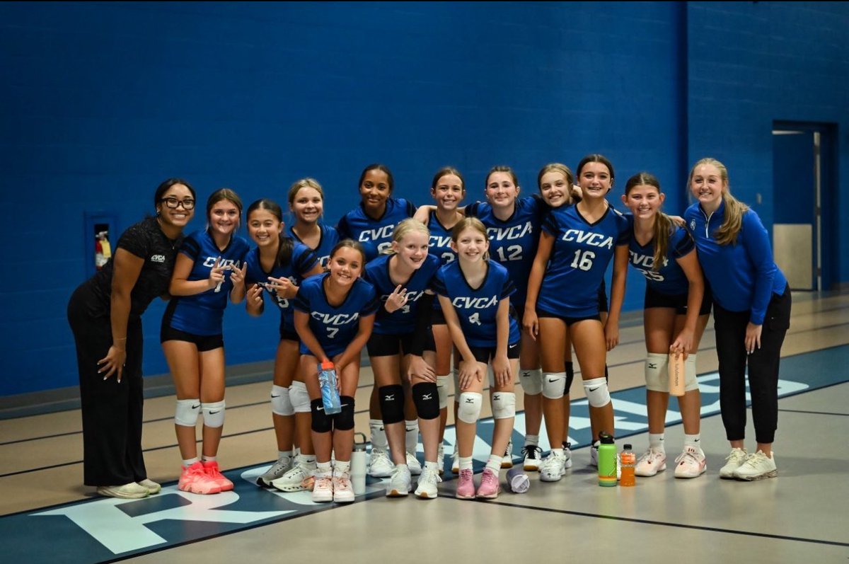 _coachwada's tweet photo. live laugh LOVE 🏐 
i love this group of girls &amp; their love for the game and for Jesus 🥹 my heart is so full! https://t.co/IdHoni2rQ7