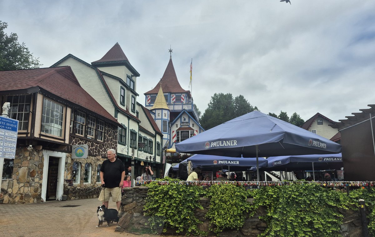 My story on Helen, Georgia just ran in Travel Gumbo. It was an interesting place. travelgumbo.com/bavaria-in-the… #georgia #helenGa