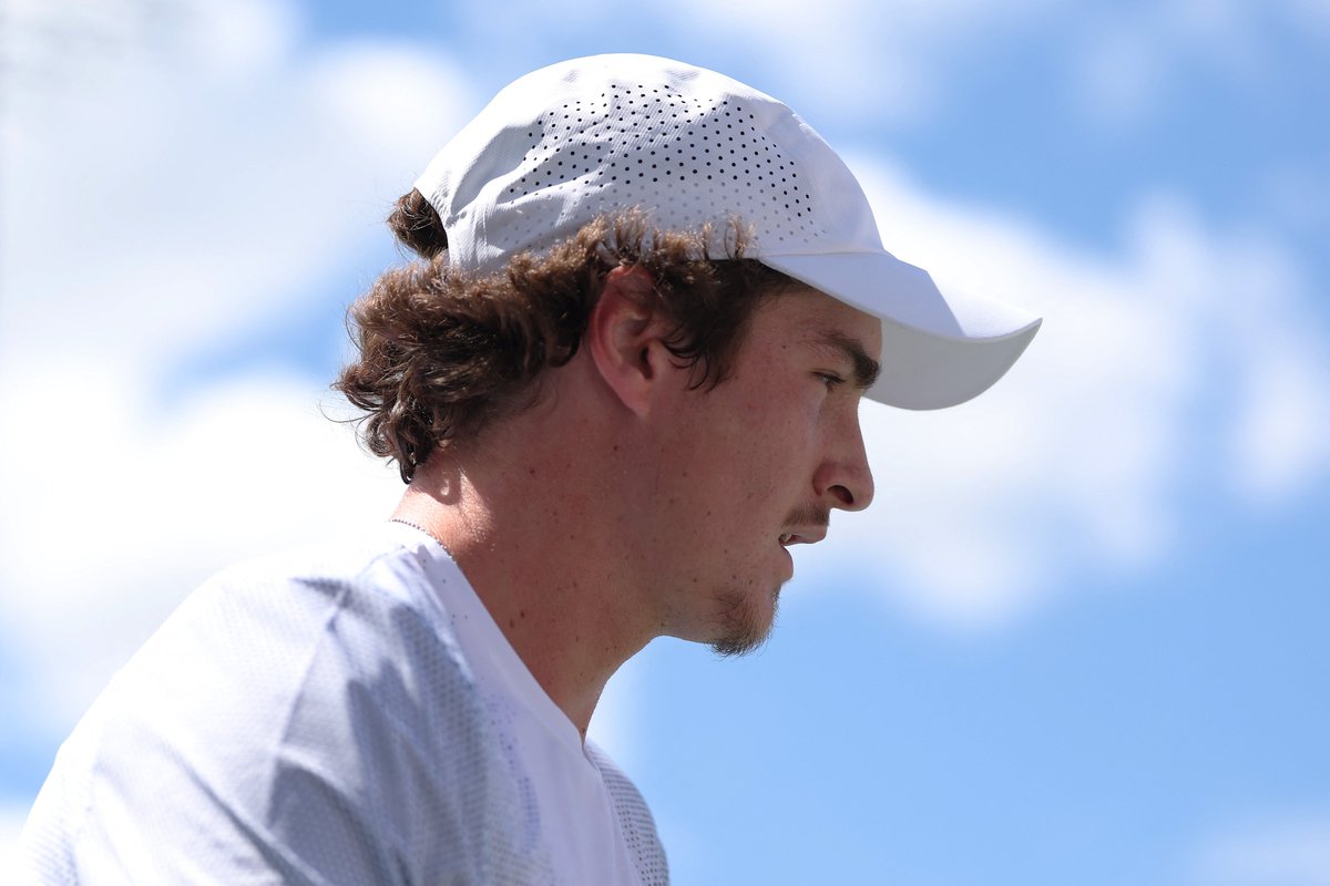 amgonca's tweet photo. João Fonseca é o 7º jogador mais jovem da história a avançar à segunda rodada de todos os Grands Slams em uma mesma temporada

Mais novo até que Rafael Nadal

Dos seis à frente do brasileiro nesta lista, apenas um está em atividade...

Carlos Alcaraz

Só 19 anos 🎾 https://t.co/8vw1XEG0Q2