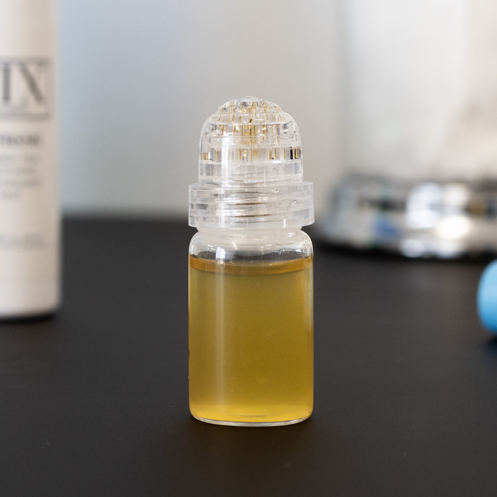 thefixstudios_'s tweet image. Want smoother skin, fewer scars, and that healthy glow? 🖊️🩸✨ Microneedling + PRP is like hitting refresh on your skin’s natural repair mode.

#RenewWithPRP #MicroneedlingMagic #SkinRefresh