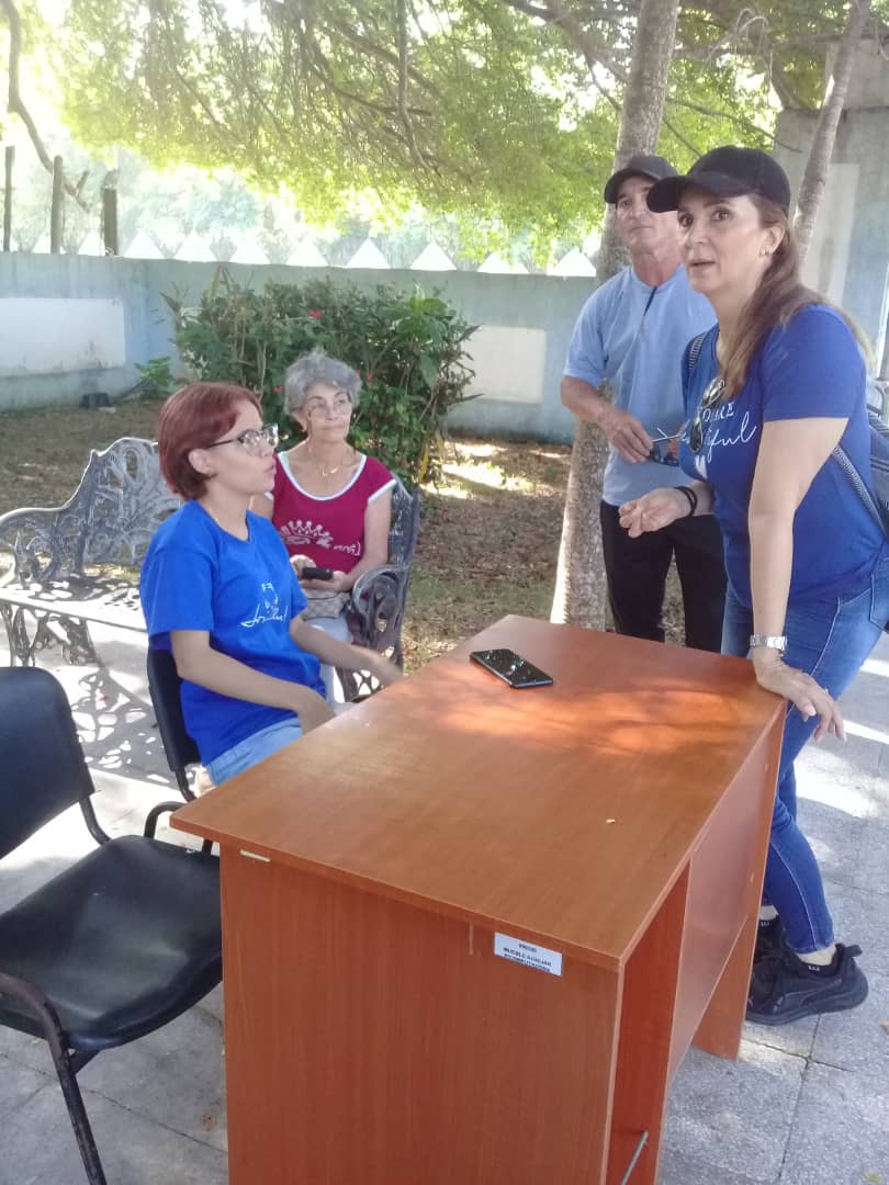 #JovenClubSantaClara realiza Feria Tecnológica en uno de sus instalaciones e intercambia con la comunidad.
#JovenClubXCuba #JovenClubInformatiza #TransformacionDigital