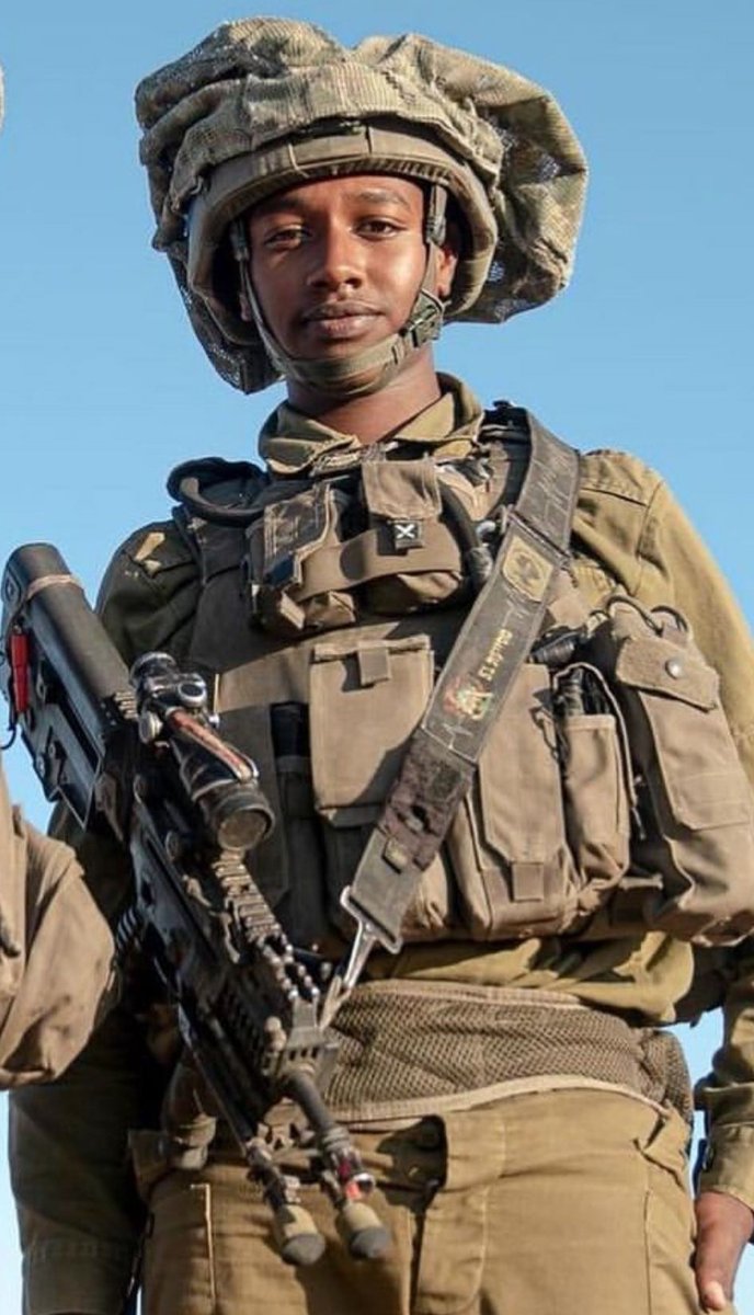 ״אני לוקח את היכולת להשתפר כל יום, להיות חבר יותר טוב, שכן יותר טוב ואדם יותר טוב ממי שהייתי אתמול.״

סמ״ר בנימין טשגר טקה ז״ל ❤️
חטיבת גולני.
נפל בכ״ב בתשרי התשפ״ד (07 באוקטובר 2023)
יהי זכרו ברוך 🙏