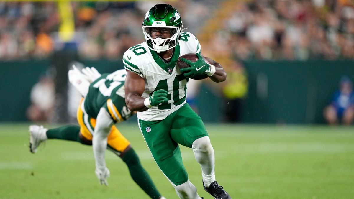 Commanders sign Donavan Edwards and Darius Rush to practice squad commanderswire.usatoday.com/story/sports/n…