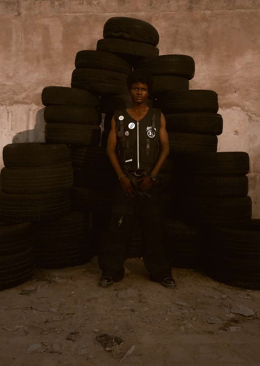 falseactivity's tweet image. 2025 MOLLYWOOD CAMPAIGN || FALSE ACTIVITY X MAKE®️. 
Online store : 29/08 
©2025 False.Activity.kills.Everything

photography  @Yanga_Visuals 
art direction @magapls_ @_ogunsii
styling  @magapls_ @leinadsarchive
makeup  @bellewithjess
hair  @the_arrowbow
talent: @p74stick