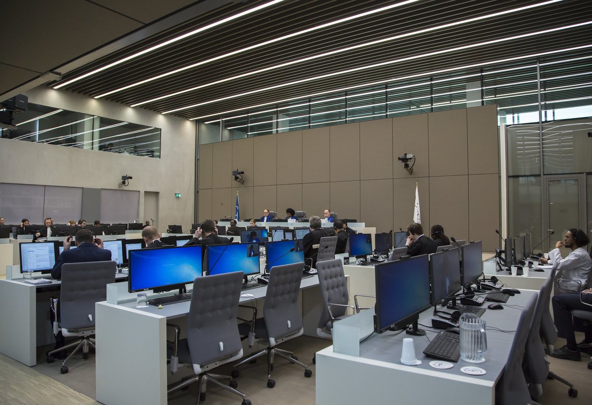 IntlCrimCourt's tweet image. #ICCProcess #IntheCourtroom

Several types of witnesses can testify before the #ICC: 
➡️Fact witnesses
➡️Insider witnesses
➡️Expert witnesses
➡️Overview witnesses

📖 Learn more: icc-cpi.int/about/witnesses