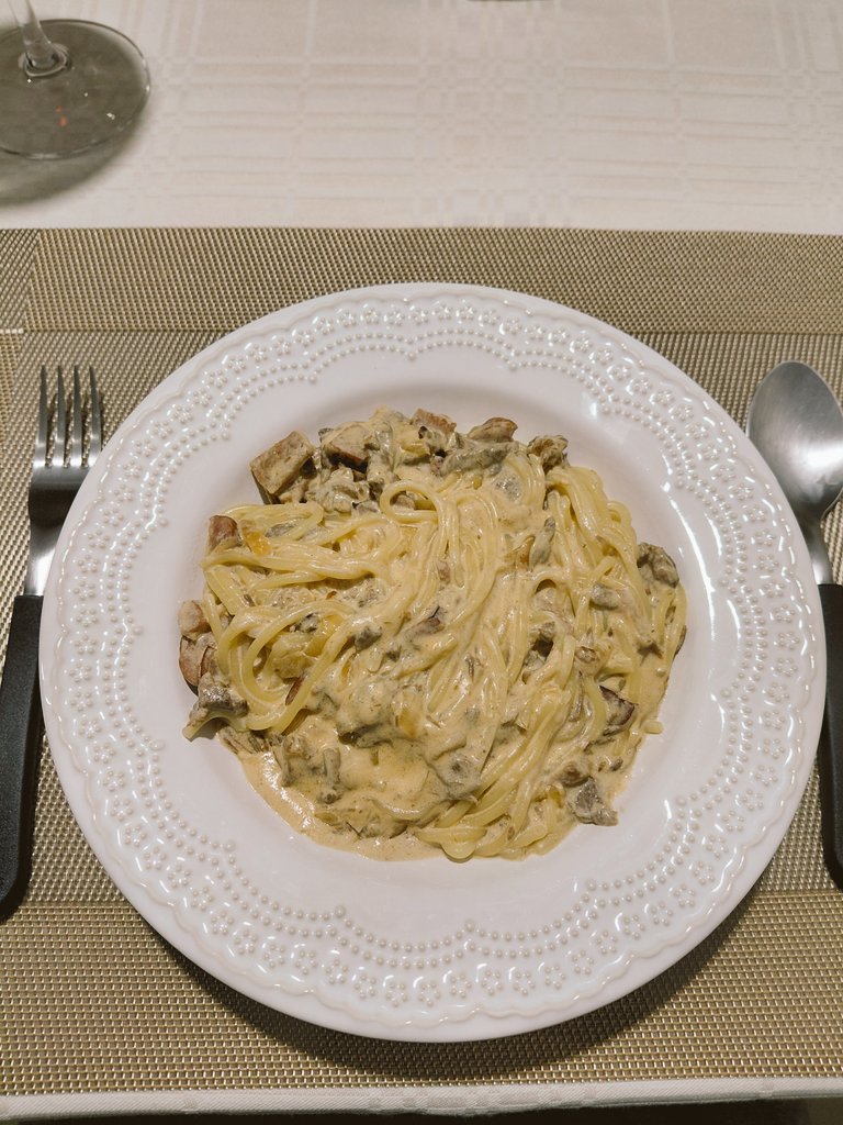 NandoRucker's tweet photo. Matando a vontade 🍝🍷 https://t.co/1z3VFbY7RD