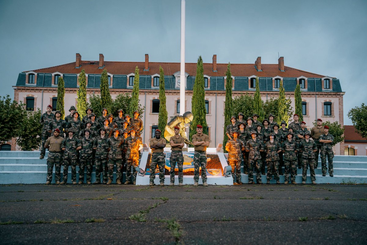 17eRGP's tweet image. 🔥 Après 10 jours intenses de formation, les stagiaires de la Préparation Militaire Parachutiste (PMP) terminent leur stage au #17RGP.

Au programme : instruction, effort physique et immersion au cœur des sapeurs-parachutistes.