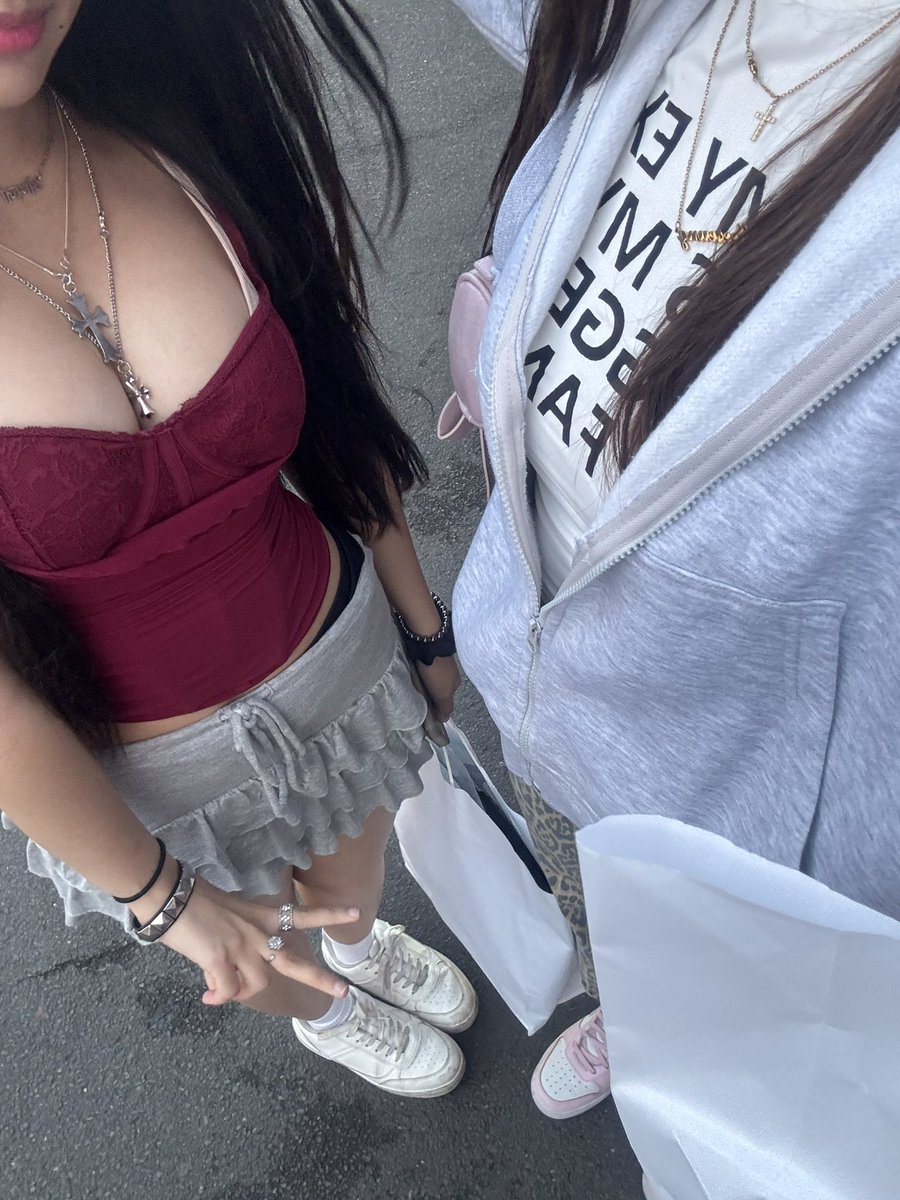 𝘯𝘢𝘯𝘢 tweet media