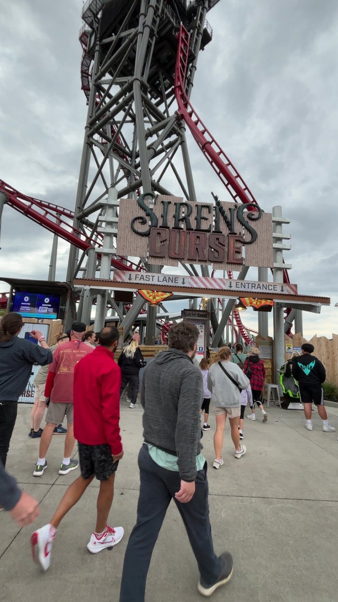 iam_the_code's tweet image. Roller coasters 🫠