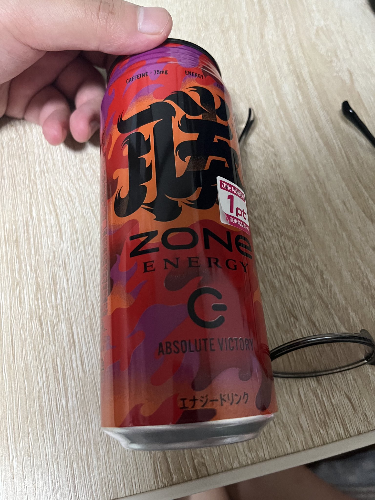 ZONEの缶 期間限定！「ZONe ENERGY」と「怪獣8号」のコラボ缶「ZONe