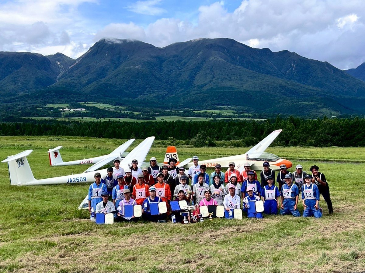 Day5 
機体2機が旋回点付近でソアリング中で、セパレーション確保するために他の機体から逃げるフライトをするしかなくポイント無し…

Day6 
サーマルで高度を得て雲を渡ることで高度を大きく落とすことなく周回しました！！
しかし、ゴールライン不通過で周回が認められず…

結果はいかに、、