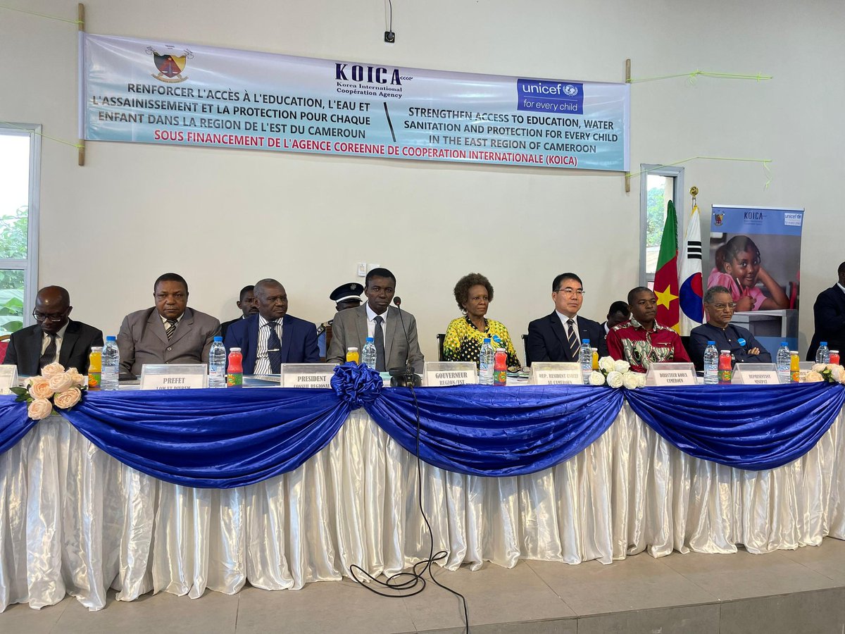 unicefcameroon's tweet photo. @unicefcameroon  &amp; @koicacameroon have launched Phase II of a project in the East Region 🇨🇲 to improve access to education, WASH &amp; child protection for children, women &amp; refugees. 

Together, we work #ForEveryChild to learn, grow &amp; thrive. 💙 https://t.co/uZsZygZ9fl