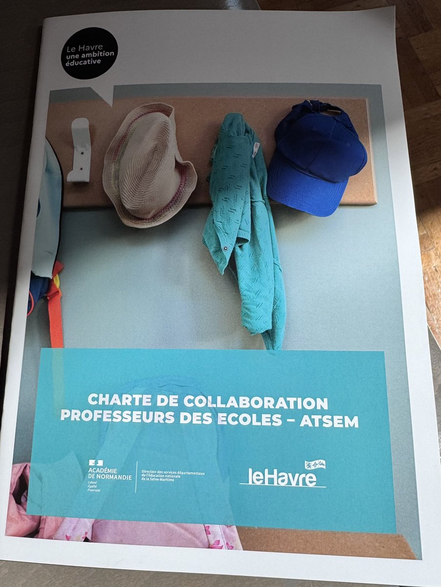 agnesfirmin's tweet photo. À quelques jours de la rentrée, @LH_LeHavre a reçu à l’hôtel de Ville les ATSEM pour la sortie de la nouvelle charte de collaboration professeurs des écoles/ atsem.L’occasion autour @PATEISSERE et @OFouquet de rendre hommage à leur travail au quotidien après de nos jeunes enfants https://t.co/rFh3EK9UCT