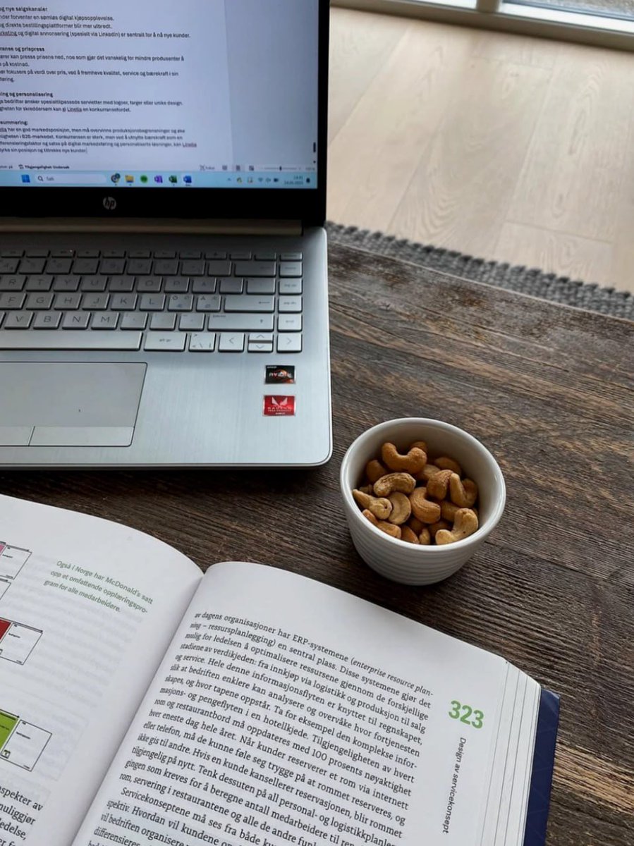 pattyscoolcar's tweet image. Embrace every day of learning! 🌱✨ Every new piece of knowledge opens up a world of opportunity. Whether it's reading, taking online courses, or just connecting with people, I cherish every moment #LifeLearning #StayCurious #LearningJourney