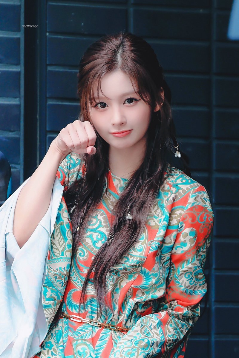 snowscape126's tweet photo. 250827 HQ  

#엔믹스 #설윤 #NMIXX #SULLYOON https://t.co/FAzoELNr4q