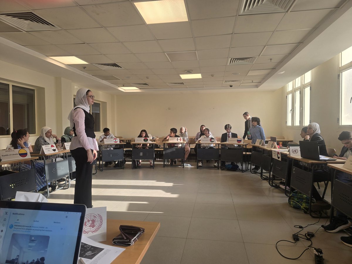 NESMUNTRTWorld's tweet photo. The United Nations Office of Drugs and Crime is now in an Unmoderated Caucus.
@NesMUN_Press 
#UNODC https://t.co/q8Fqes0dlA