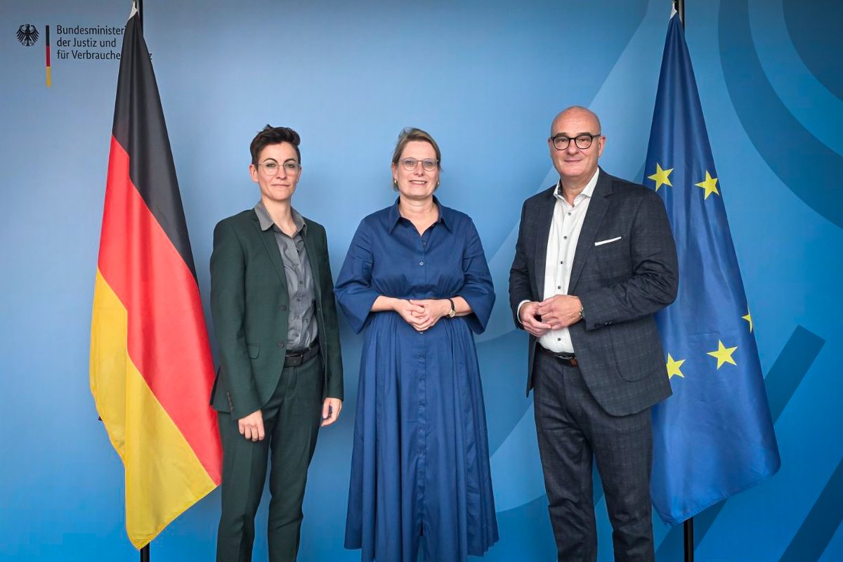 Treffen im #Justizministerium mit Dr. Stefanie Hubig. Im Mittelpunkt Themen wie: Pakt für den Rechtsstaat, Umsetzung des Koalitionsvertrags, E-Akte und Gewalt gg. Frauen. Wir brauchen eine leistungsfähige, moderne Justiz, die Kriminalität wirksam bekämpft und Betroffene schützt.
