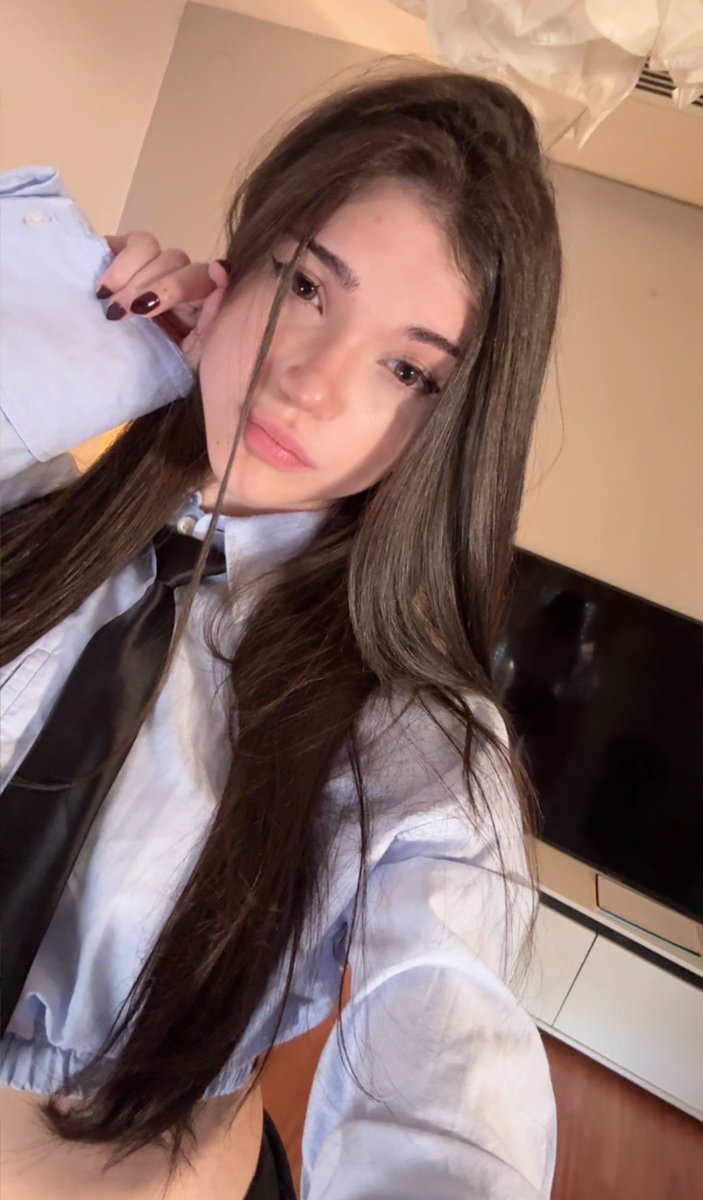 anna blue 🐈‍⬛ tweet media