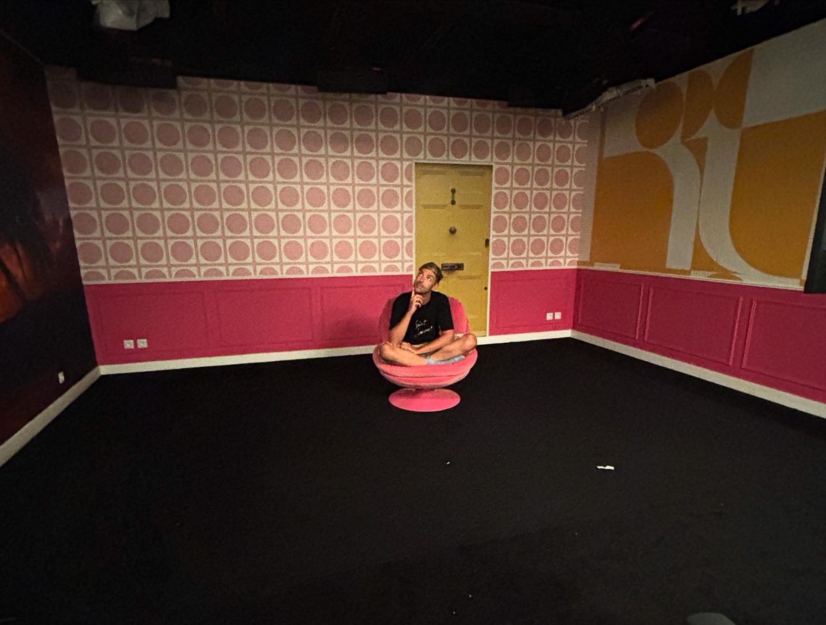 Est-ce que j’arrête tout, ou est-ce que je recommence tout ? 😶☁️
#danslesnuages