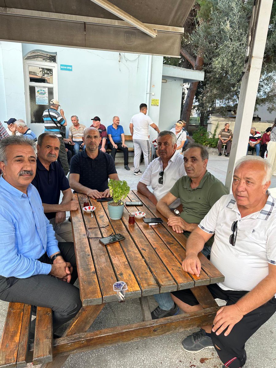 Başkan Vekillerimiz <a href="/gokselovacikk/">Göksel ovacık</a> ve <a href="/CalanRamazan/">Ramazan Calan TÖHOB BŞK. VEKİLİ</a>, Denetim Kurulu Üyemiz Varol ÜREGEN, İstanbul Halk Otobüsü İşletmecileri Esnaf Odası Başkan Vekilimiz Nevzat GÜNEŞ, Kooperatif Başkanımız Olcay UYGUR ve esnaflarımızla birlikte, Rahmet-i Rahman’a kavuşan Değerli Başkanımız Hasan