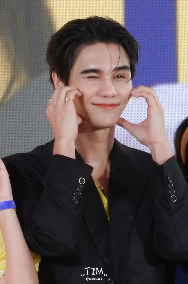 คุนรอยยิ้มมม ❤️

— <a href="/jeffsatur/">𝗝 𝗘 𝗙 𝗙 𝗦 𝗔 𝗧 𝗨 𝗥 (罗杰夫)</a> .・。.・゜🪐・.
꒰ #JeffSatur #saturdayss  ꒱ 
#KamillosanMxJeffSatur
#คามานโลซิxJeffSatur
#เจฟครับเจ็บคอ