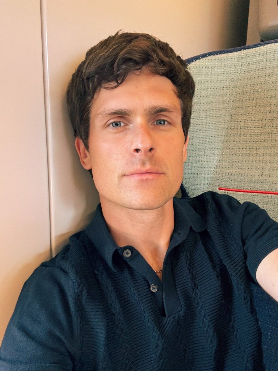 Just on the train to Manchester for <a href="/BBCRadio2/">BBC Radio 2</a> tonight! 

Can’t wait to join <a href="/OJBorg/">OJ Borg</a> on his show. Forever grateful and thankful for all the opportunities I’m getting at the moment. 

Can’t wait to see you all on tour soon and finally share the new album with you. 

Love 🫶🧡 x
