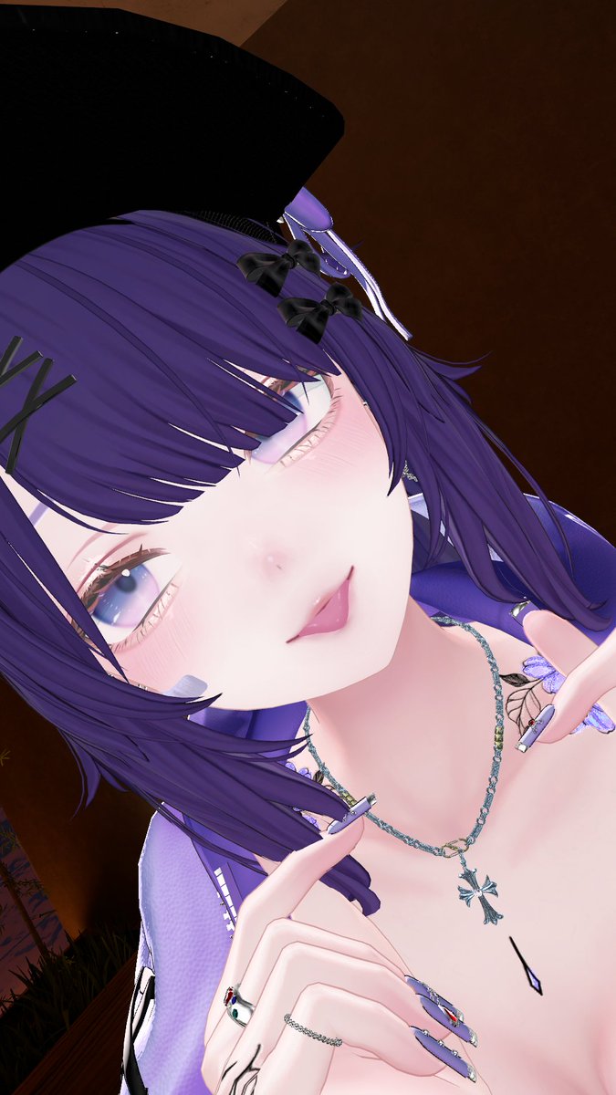 #もちはむコレクション さんからPRモデルをさせて頂ける機会がありました～！
以前のクロスもとっても格好良かったんですが
今回のCross Sネックレス、シンプルに纏められていて汎用性の高いデザイン・サイズ感で合わせやすい！！
マットキャップ3種で好みに合わせた質感にも出来ておすすめです🫶