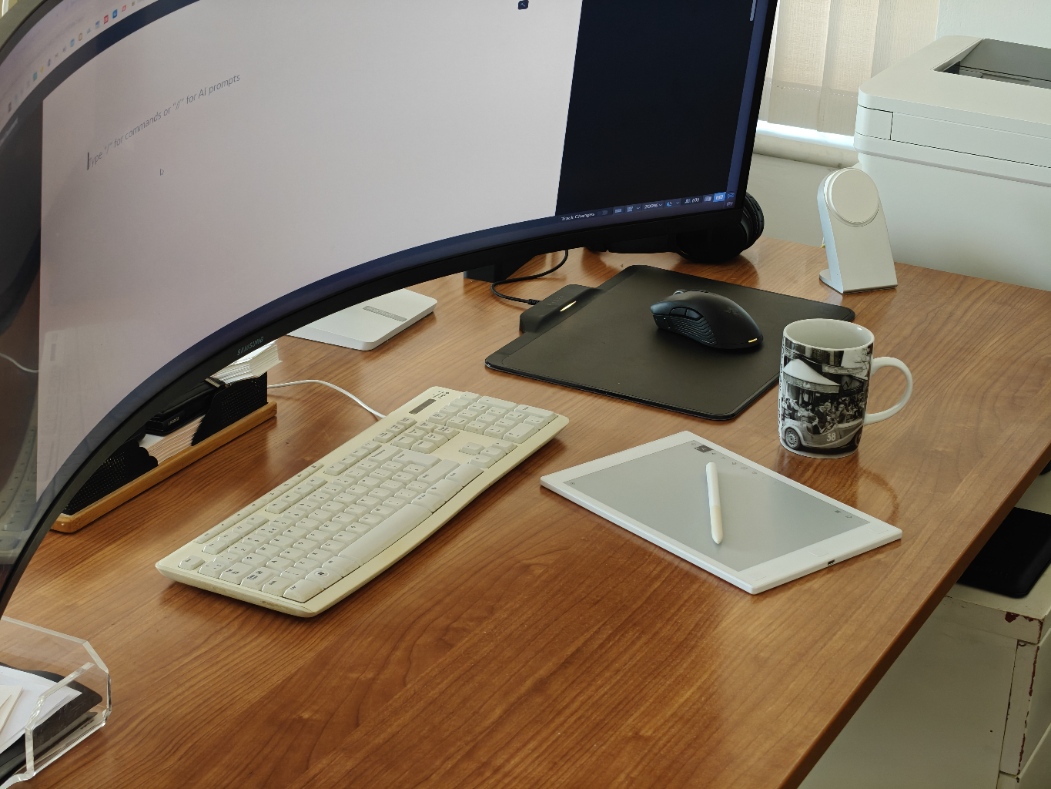 ParatechCY's tweet image. A new journey always begins with a step. Our first step is a blank page. Time to create! #Paratech #NewProject