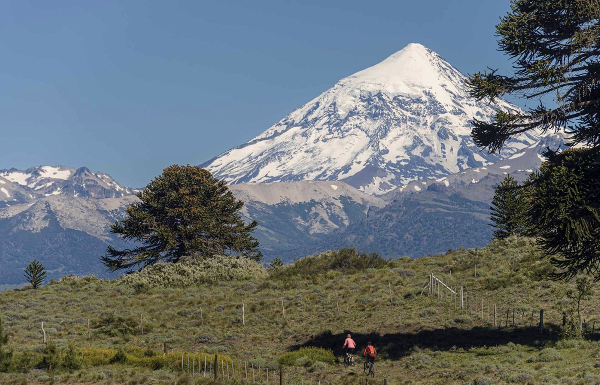 olly_kovalieva's tweet image. Pop-Up villages are the innovation labs of tomorrow, game-changers: shared spaces for collab, creativity, &amp;amp; breakthrough ideas. You should not miss #Patagonia this November before #Devconnect, join @buildozcity !