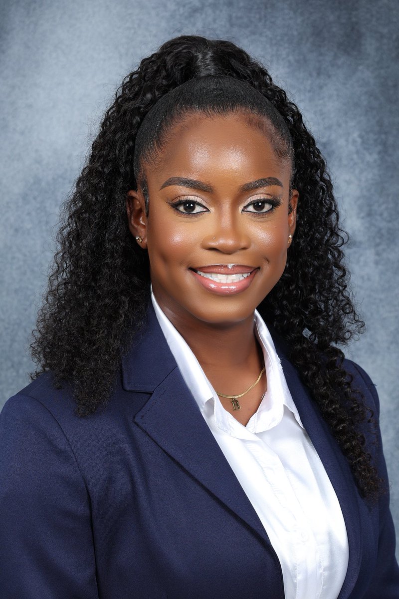 The girl who grew up struggling would’ve never believed this was possible. You did it Britt! 🥹

Undergrad ✔️ 
Law school ✔️

Brittany S. Marshall, LL.B (Hons.), LEC ✨