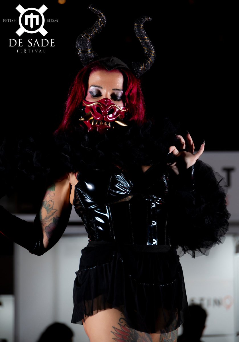 xtasis_bcn's tweet photo. DE SADE 2025 "3ra. EDICIÓN"

BLOOD &amp; FIRE PERFORMANCE BY CHERRY VALENTINE 
@cherry.valentine.performer 

Fotos: @ilegalph 
Evento: @desade_bcn 

TODAS LAS FOTOS Y VÍDEOS SE IRÁN SUBIENDO SIN CENSURAS EN NUESTRO CANAL DE TELEGRAM:
https://t.co/8iQXpr4evn https://t.co/BwSuNb2ZRp