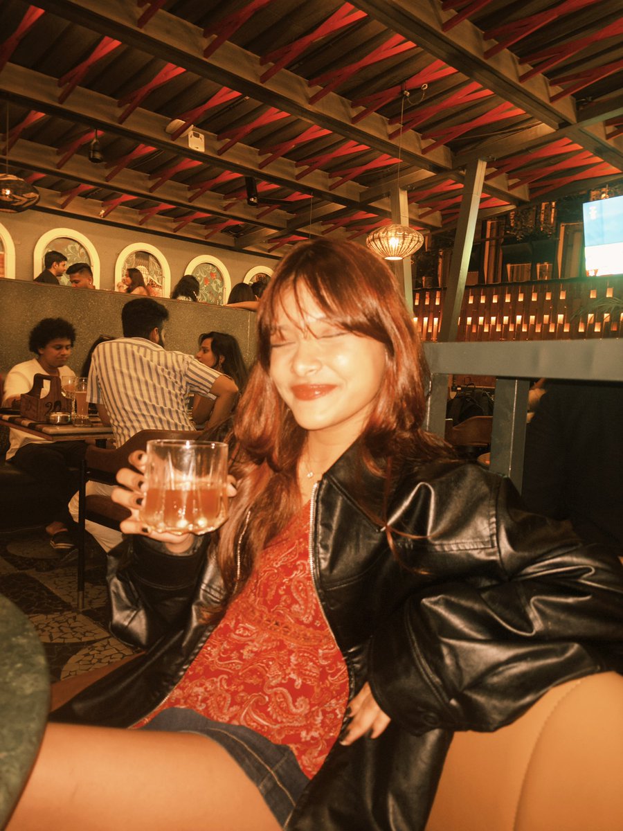 prekshattix's tweet photo. days https://t.co/S8xR32Cqiq