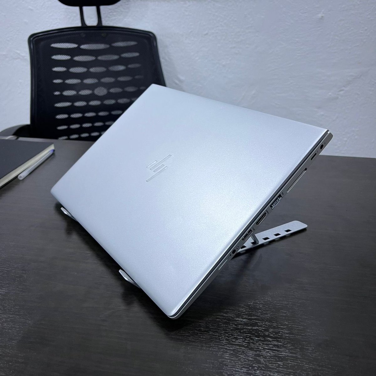 TargetPhonesgh's tweet image. HP EliteBook 1030 G7 - x360
⁠Intel Core i5 - 10th Gen
⁠16GB RAM | 512GB SSD
⁠Touchscreen - X360  
⁠Fingerprint 
⁠Keyboard light 
⁠Face ID
PRICE  - GHC 5,800