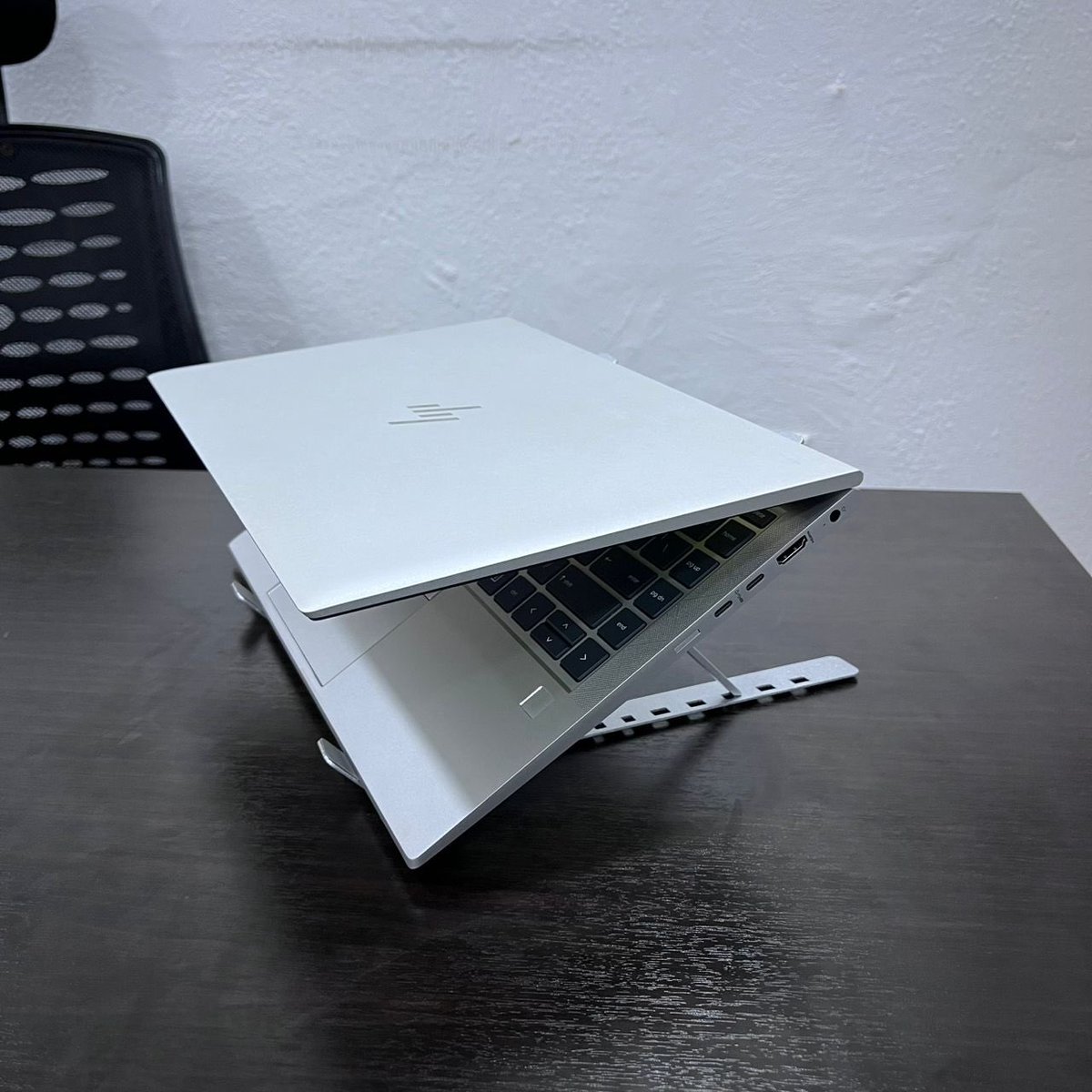TargetPhonesgh's tweet image. HP EliteBook 1030 G7 - x360
⁠Intel Core i5 - 10th Gen
⁠16GB RAM | 512GB SSD
⁠Touchscreen - X360  
⁠Fingerprint 
⁠Keyboard light 
⁠Face ID
PRICE  - GHC 5,800