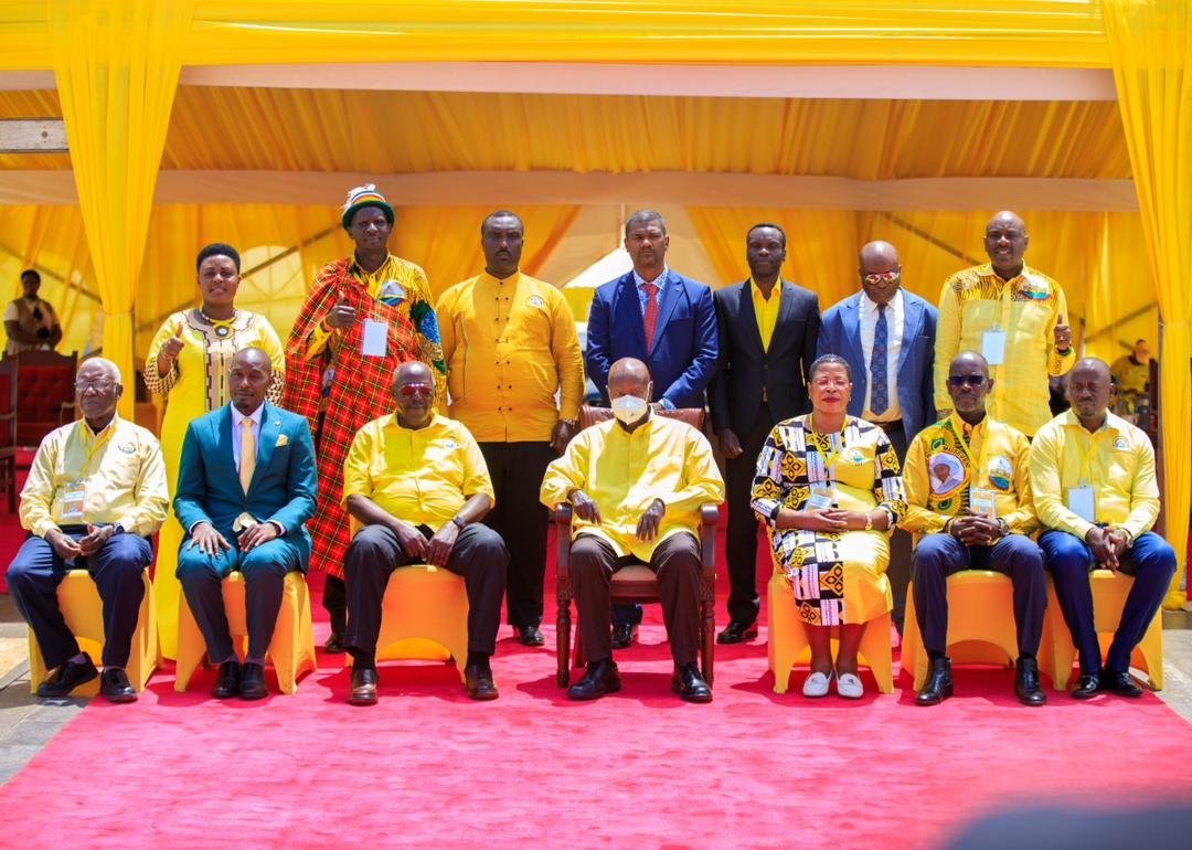 GoldenPosts1's tweet image. Congratulations to the newly elected NRM CEC members, led by President  @KagutaMuseveni ,  Alhaji Moses Kigongo, and @AnitahAmong . Wishing you all the best as you steer the party forward. #GoldenPosts #NRM #NewLeadership
