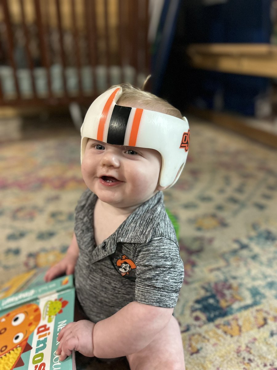 H - Insert blue checkmark here tweet media